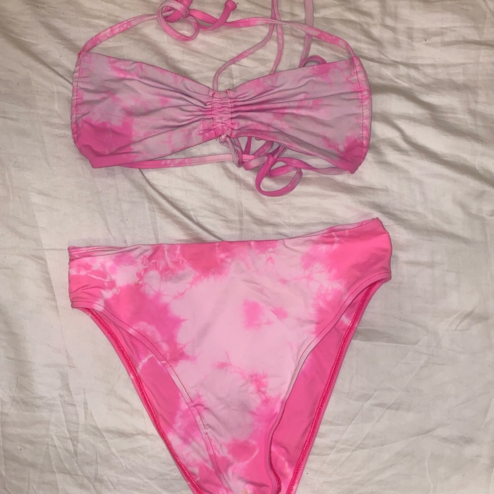 Frankie’s Bikinis x Sofia Richie collab pink tie dye set